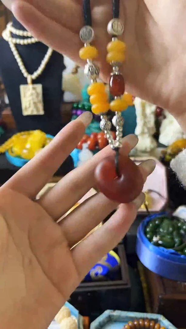 【闪购商品】蜜蜡吊坠(赠链)未镶嵌心心主播大力推荐——123