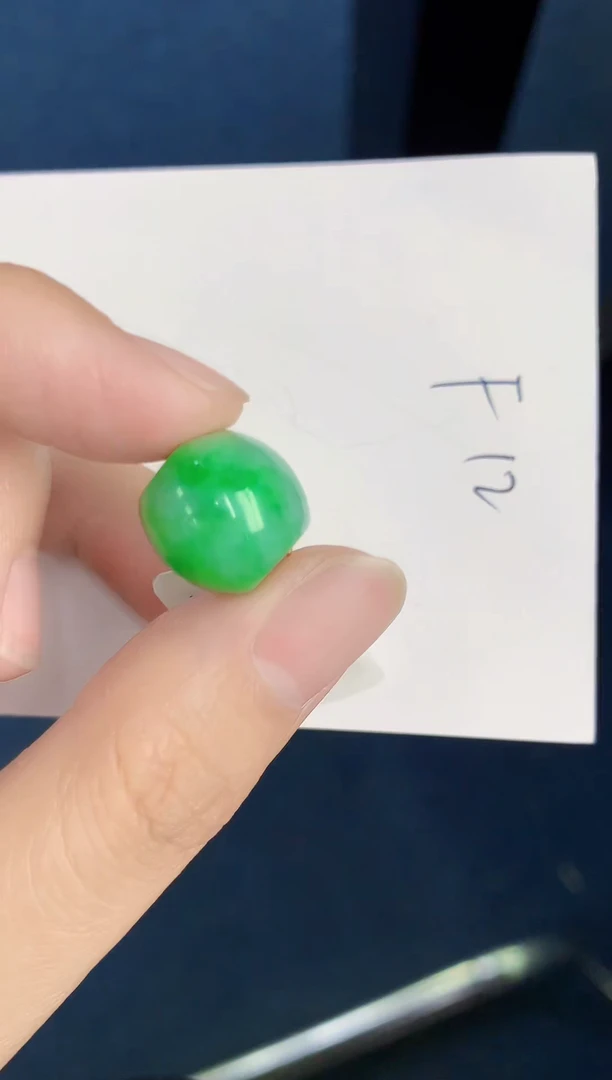 翡翠未镶嵌颈饰天然翡翠緬甸A貨