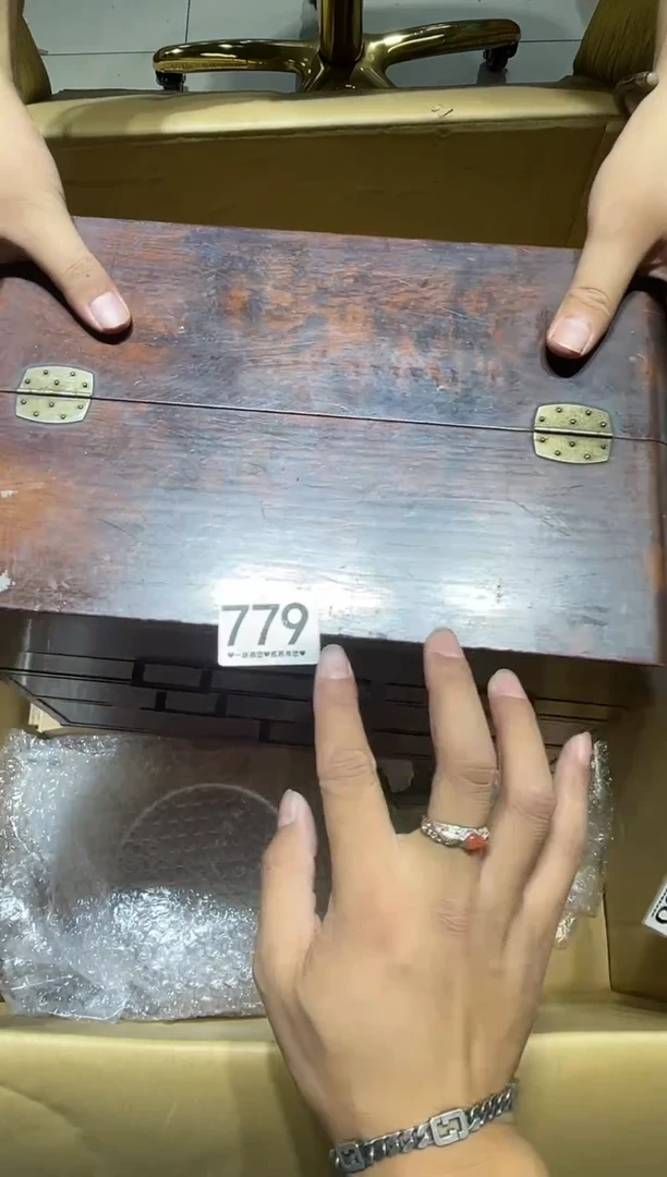 瓷片君**玉779..........