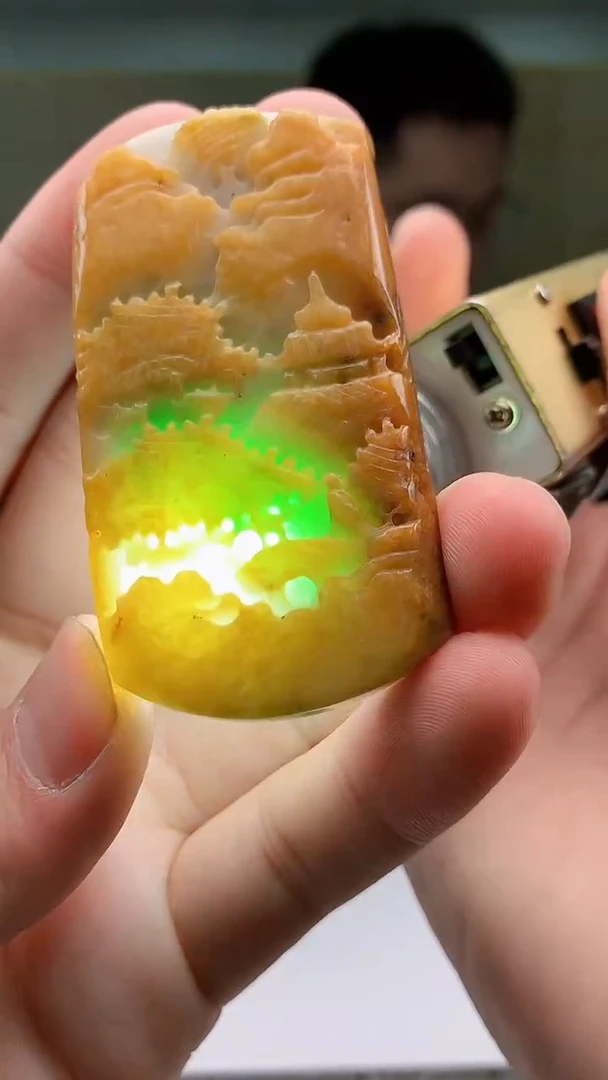 【闪购商品】定制翡翠未镶嵌5153bb-毛货挂件34