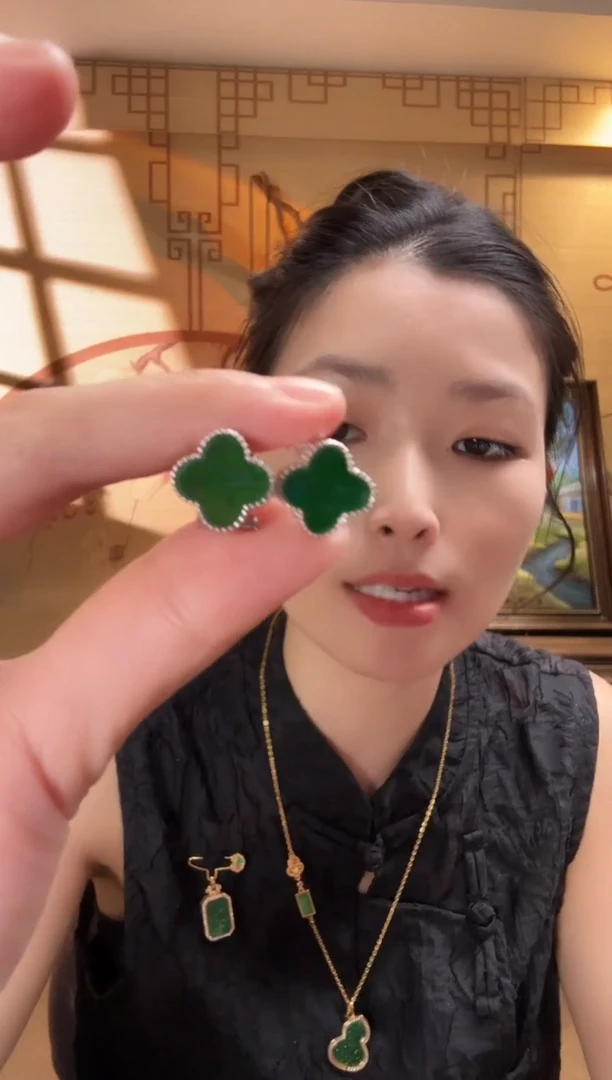 未镶嵌翡翠耳饰耳饰