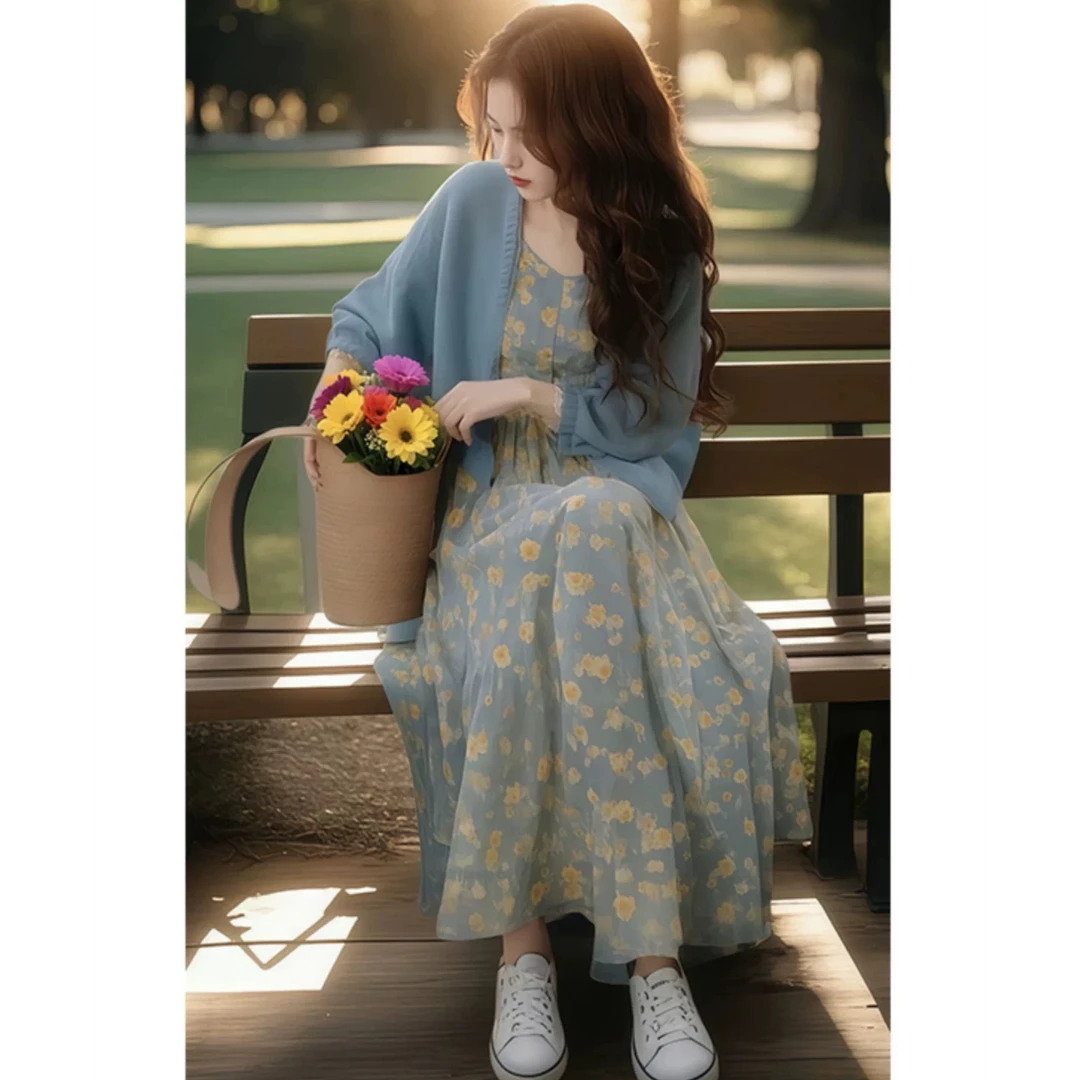 温柔风气质女装2025春季新款海边时尚碎花吊带连衣裙开衫两件套