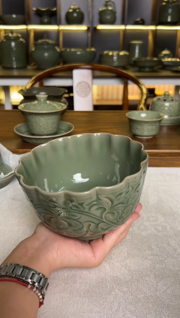 瓷片耀州窑纯手工缠枝牡丹十四曲纹花口碗