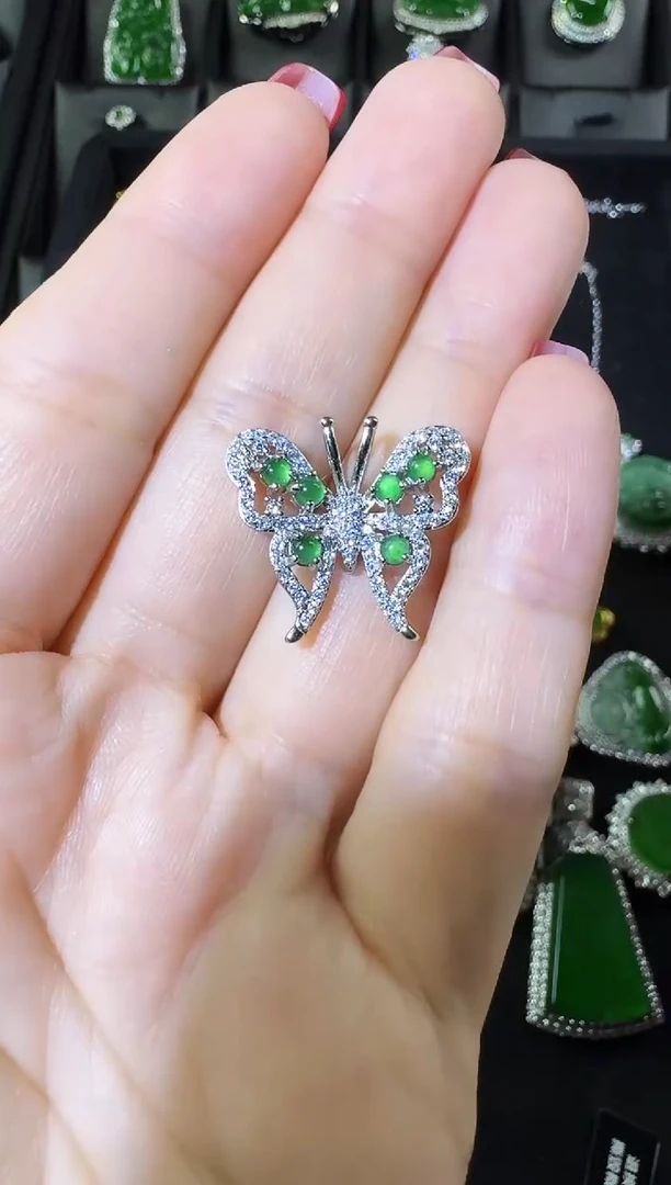 【闪购商品】翡翠吊坠(不含链)未镶嵌蝴蝶