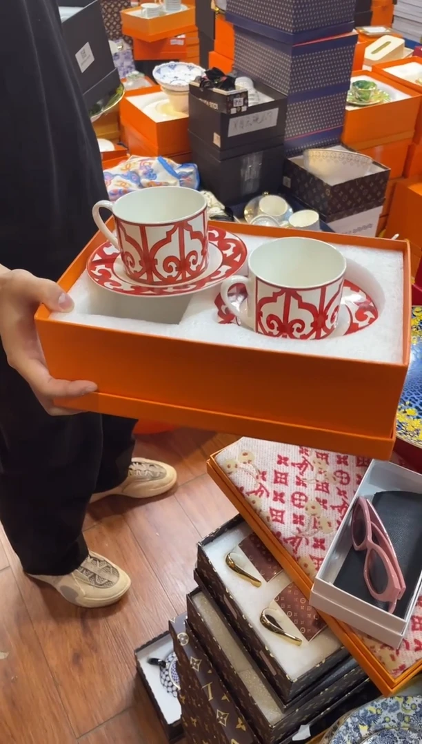 杯鸿辉家品牌瓷器，京东包邮！