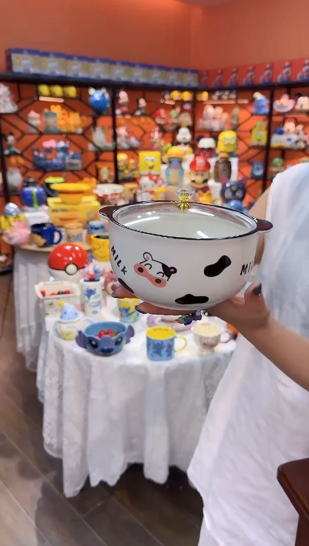 瓷片@@白色奶牛带盖陶瓷面碗（微瑕）