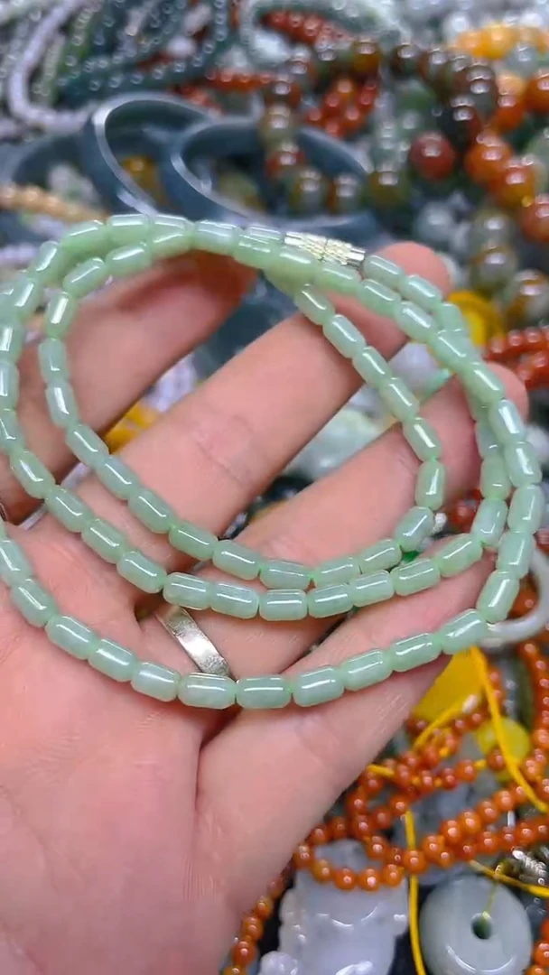 颈饰未镶嵌翡翠4mm/ S /翡翠A货，一件也是批发价