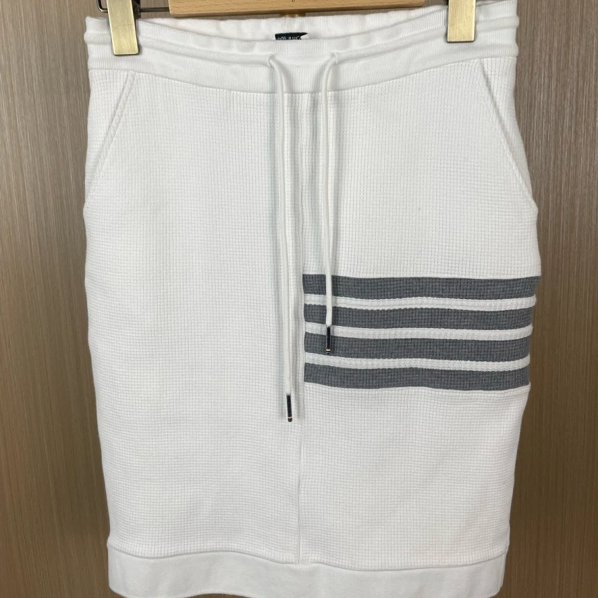 99新 THOMBROWNE 四条杠白色半裙 38 16176573