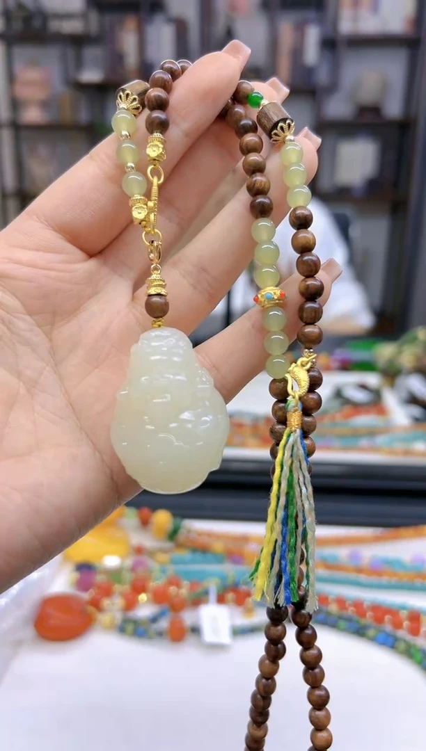 【闪购商品】和田玉毛衣链未镶嵌M541