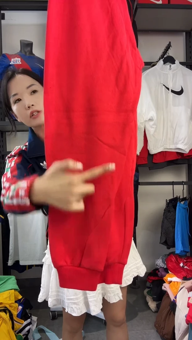639   编码 瑕疵款直播间过款为准 尺码