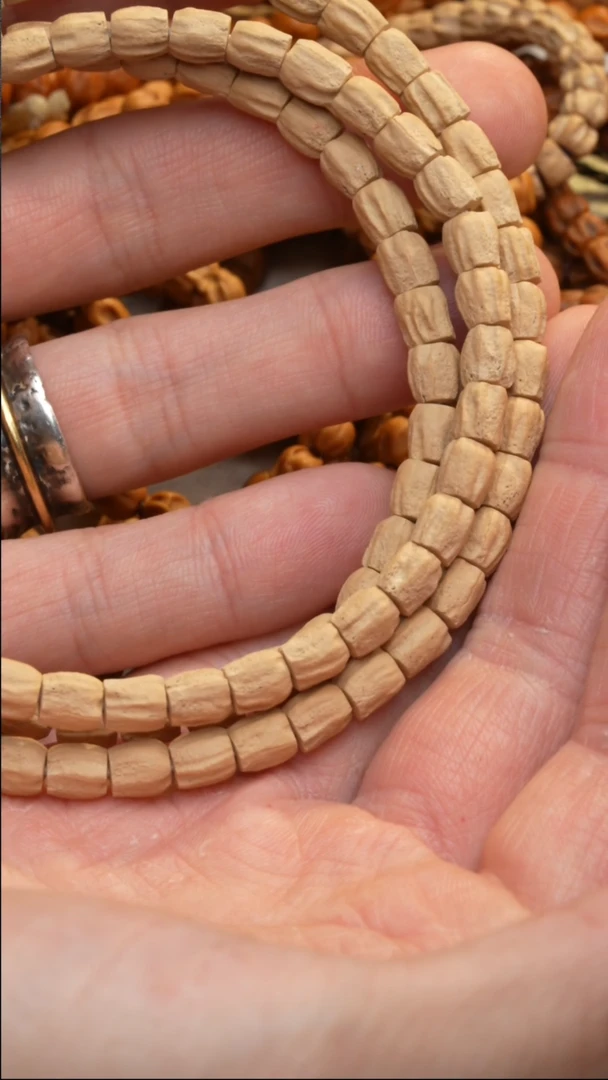 柏香籽/百香籽吊坠长腿仅一条6.3mm高6.5mm