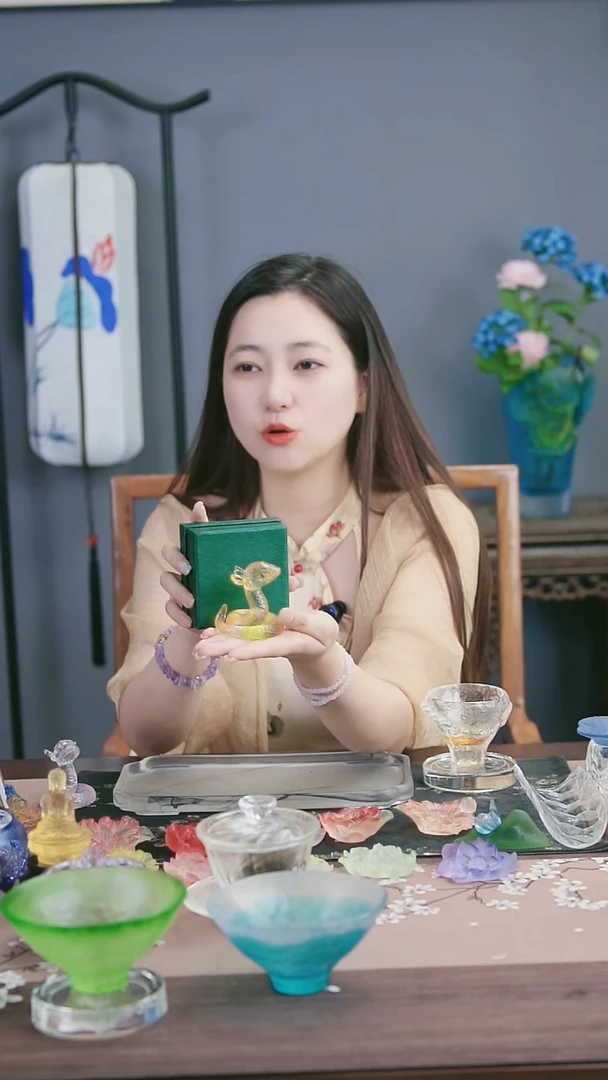 琉璃手工艺品茶盏原创古法琉璃黄色灵蛇小茶宠
