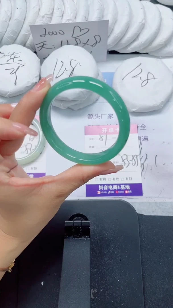 未镶嵌手镯石英质玉51-54