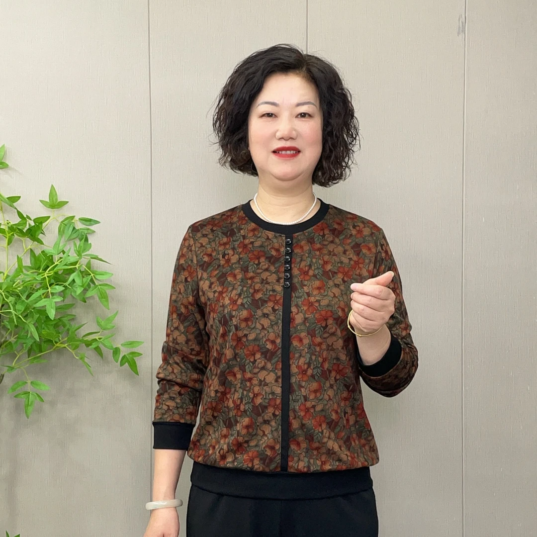 2025秋季新款时尚圆领中老年气质长袖宽松显瘦百搭遮肚中老年女装