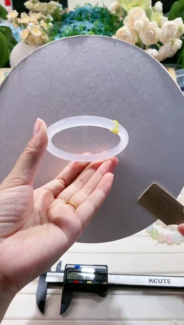 玛瑙/玉髓手镯未镶嵌6-60.1