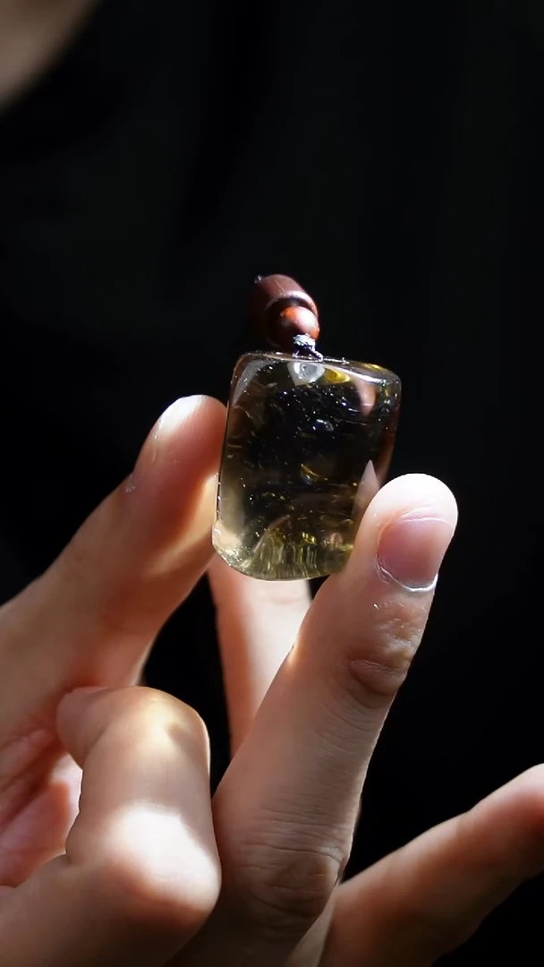 吊坠(赠链)未镶嵌水晶水晶