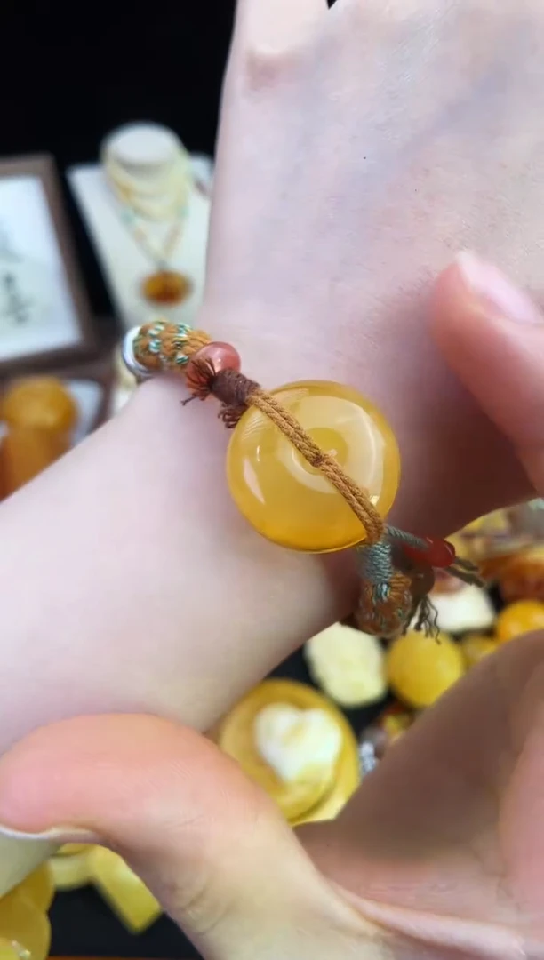 琥珀未镶嵌珠宝奇石柒月