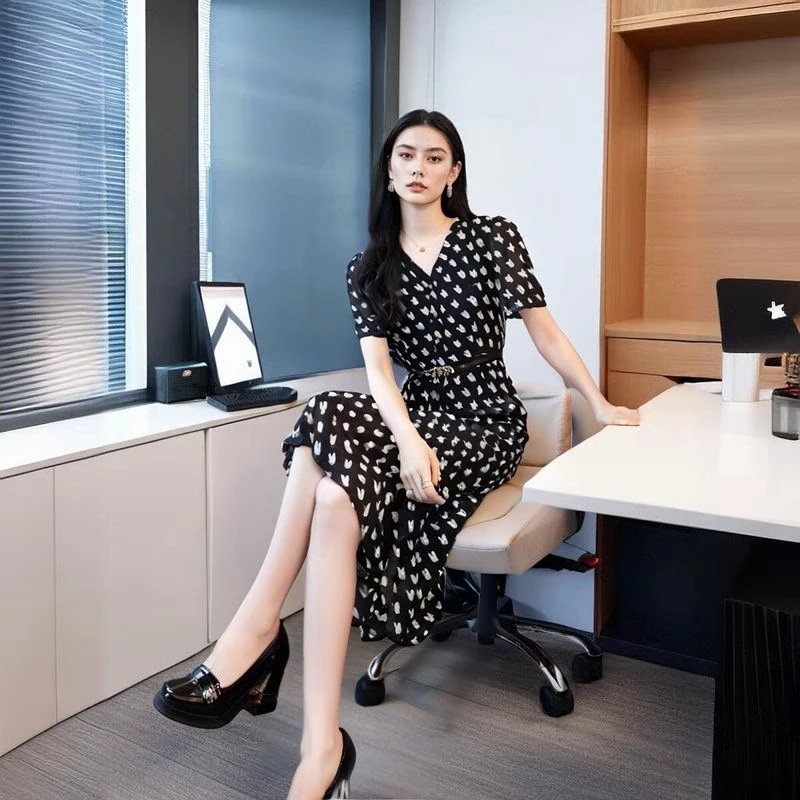 法式长款2024夏季新款短袖气质收腰裙子显瘦长裙 FYS073#