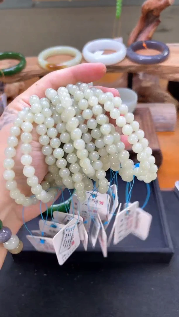 未镶嵌手串和田玉卡8新疆于田 圆珠 多样性发一