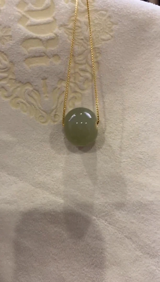 和田玉18K金镶嵌吊坠(赠链)zq