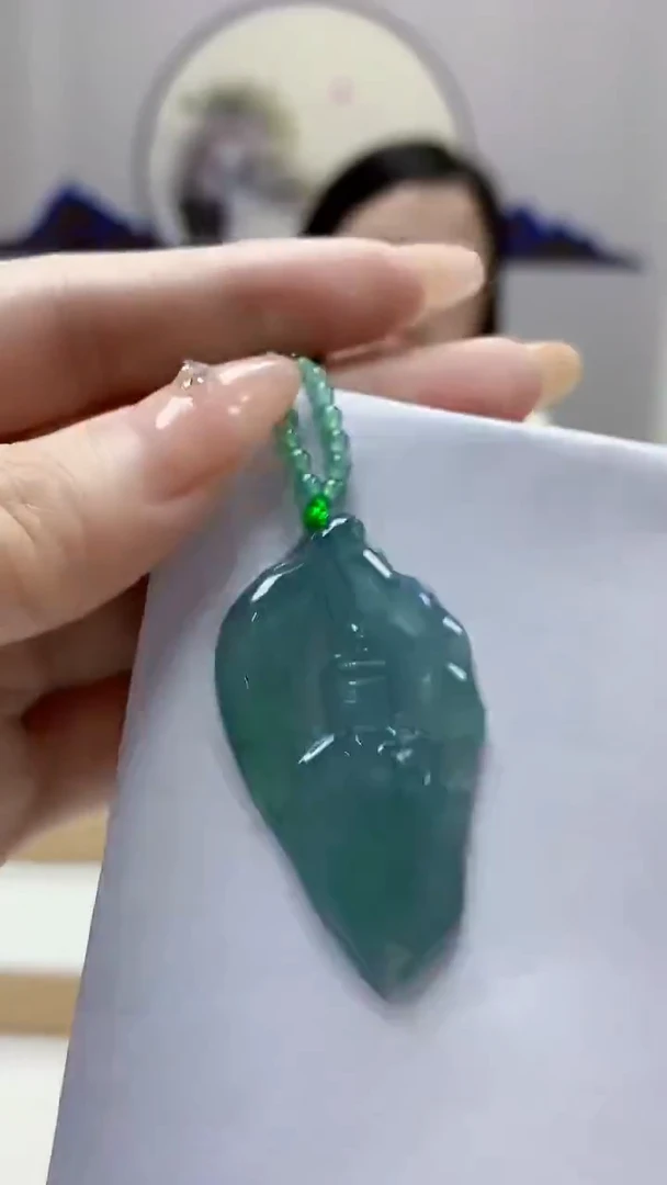 未镶嵌定制翡翠4852DD-毛货挂件赠珠链10
