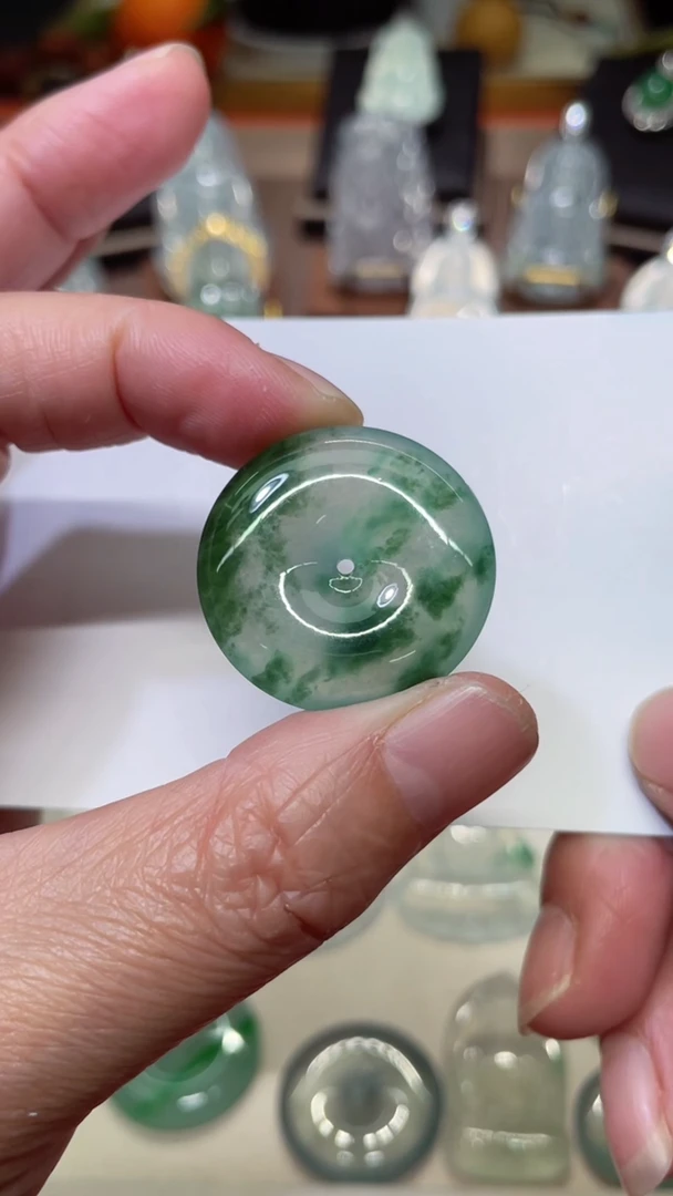 颈饰未镶嵌翡翠平安扣28.7/6.1