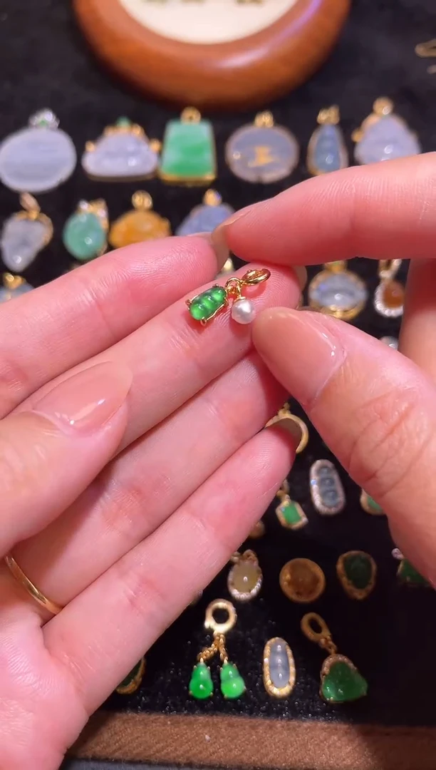 颈饰银S925镶嵌翡翠天然a货翡翠