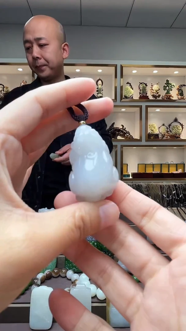 【闪购商品】和田玉颈饰未镶嵌苏