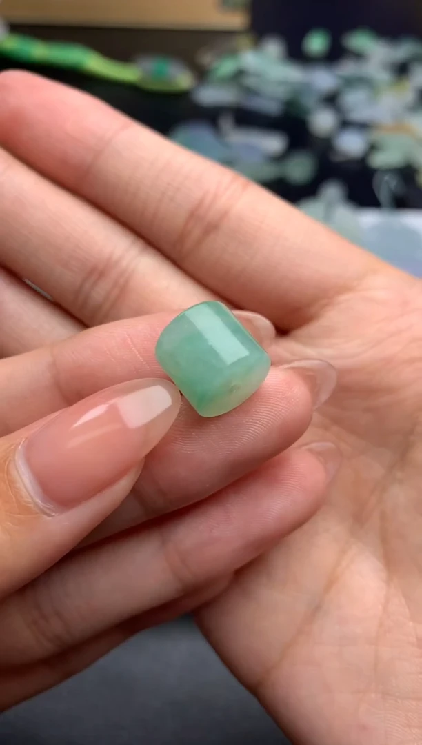 【闪购商品】定制翡翠未镶嵌毛货