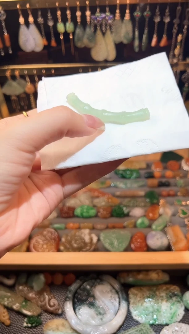 定制翡翠未镶嵌翡翠