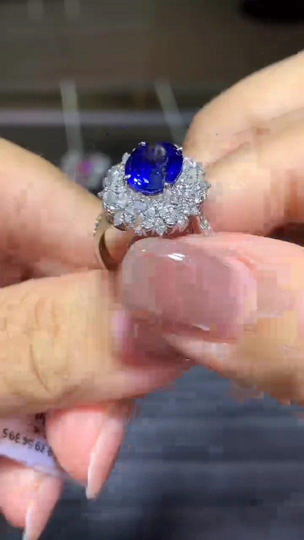 戒指蓝宝石18K金镶嵌3.05CT