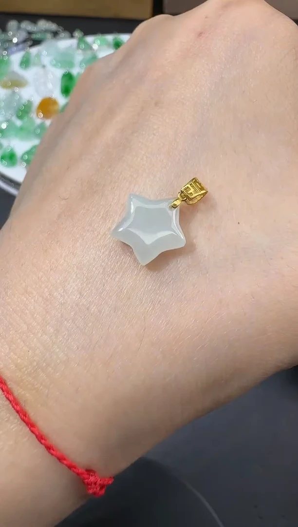 翡翠18K金镶嵌颈饰H0530-S1501-4