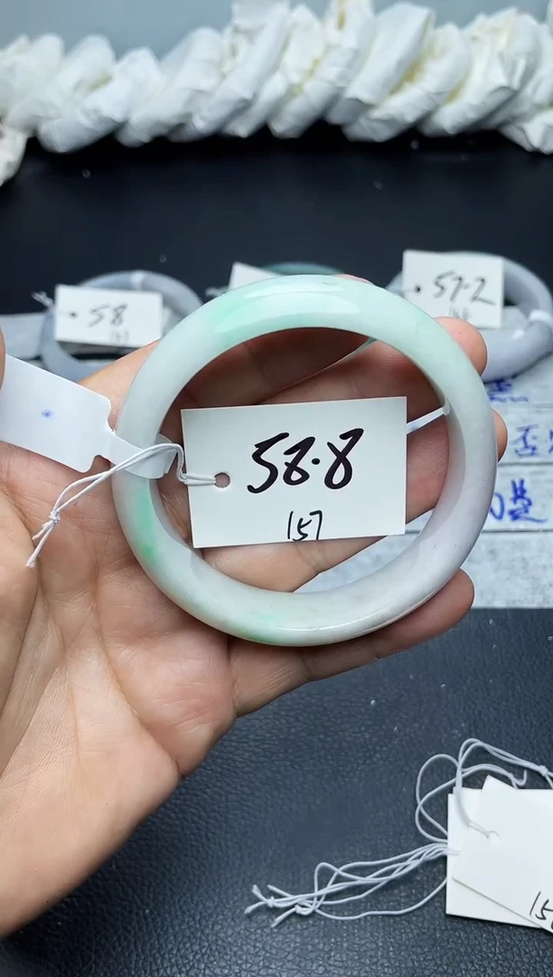 未镶嵌手镯翡翠157