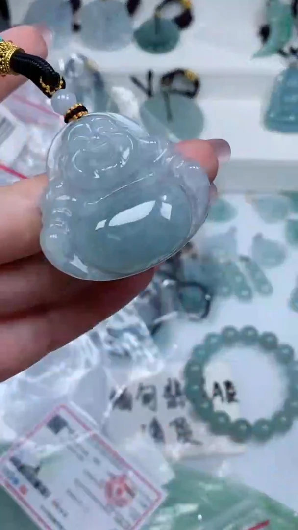 颈饰未镶嵌翡翠吊坠