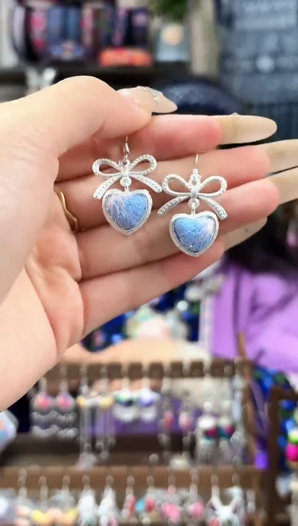 织绣民族风非遗老绣苗银饰品542