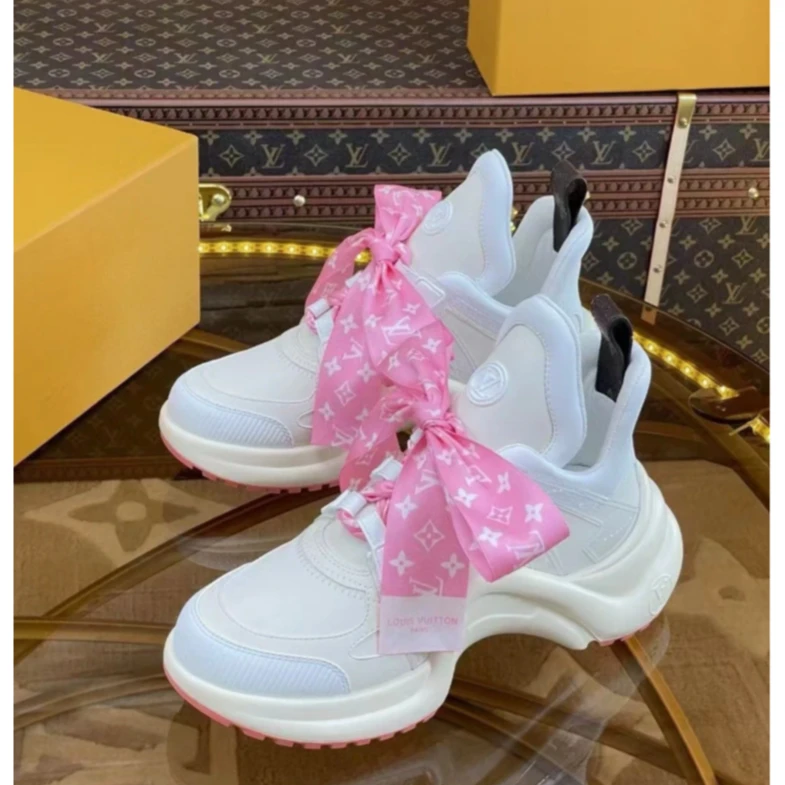 99新 LouisVuitton/路易威登 汤/P254215892/米白色 运动鞋