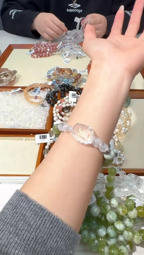 【闪购商品】水晶手链未镶嵌D108奶盖白水牡丹花设计款