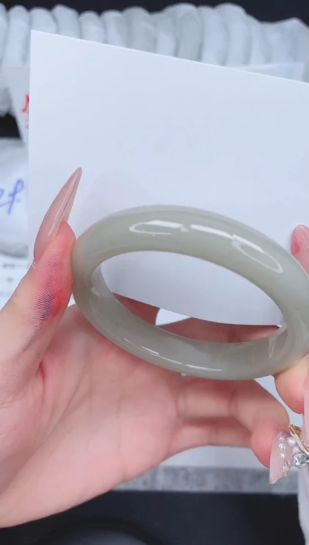 未镶嵌手镯石英质玉131-54.6