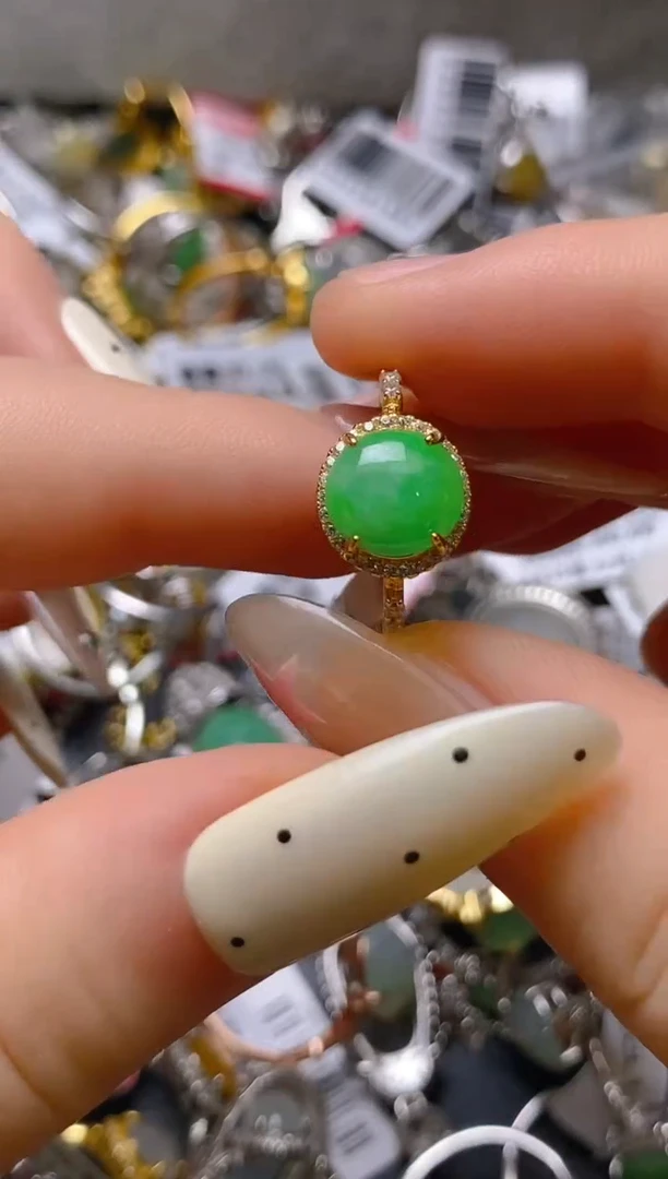 未镶嵌戒指翡翠百内无证书