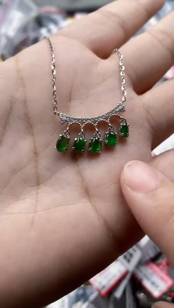 翡翠戒指银S925镶嵌120000000    2