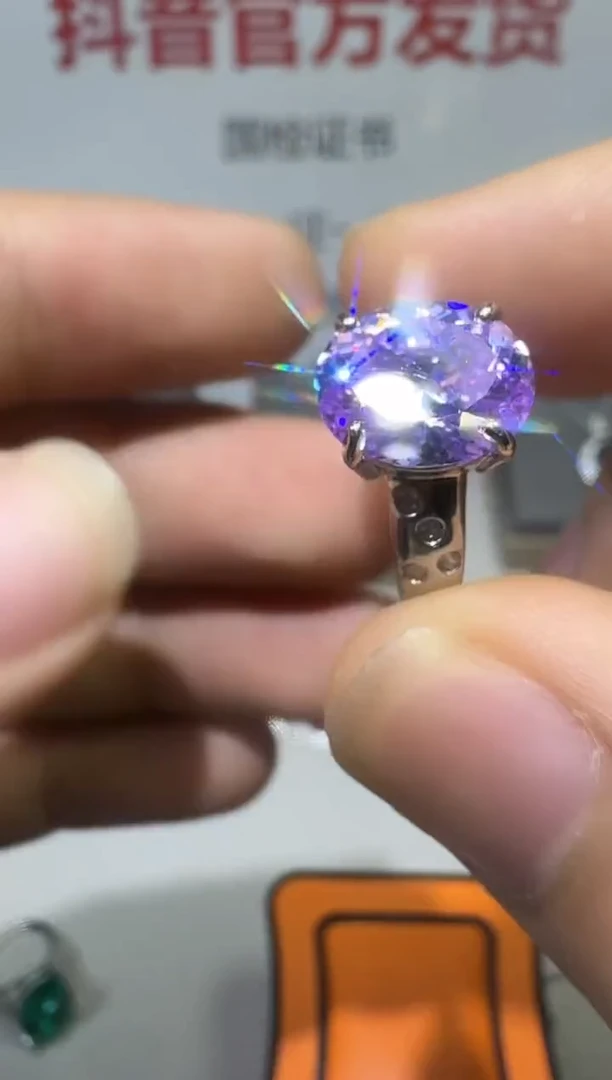 戒指蓝宝石18K金镶嵌2