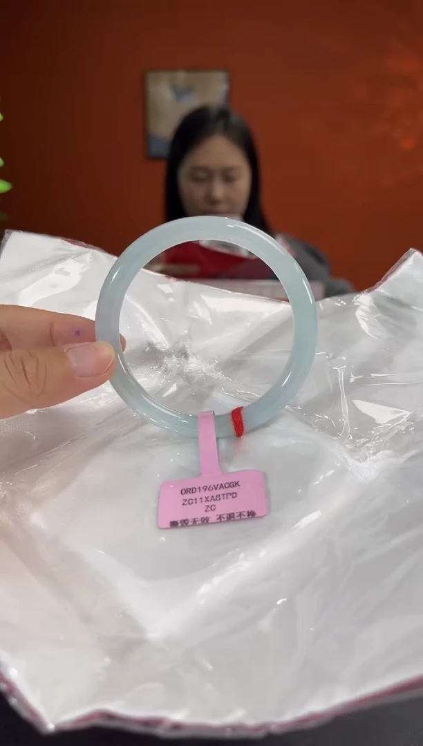 未镶嵌手镯翡翠5