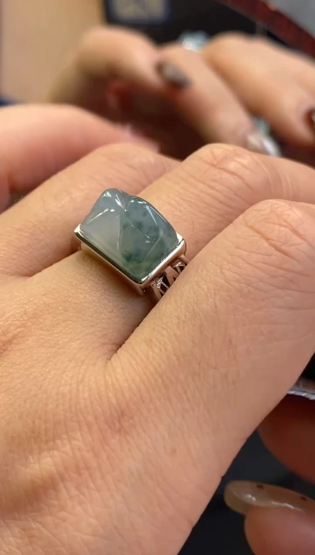 颈饰银S925镶嵌翡翠净货16910