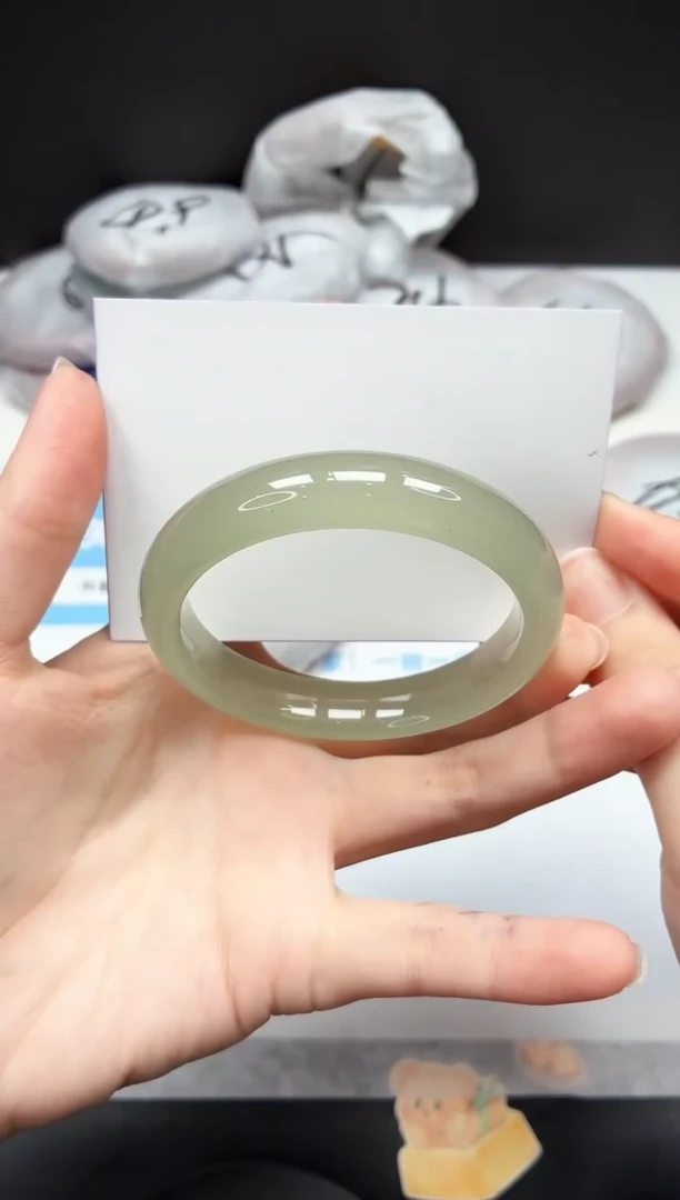 未镶嵌手镯石英质玉195/东陵56.3