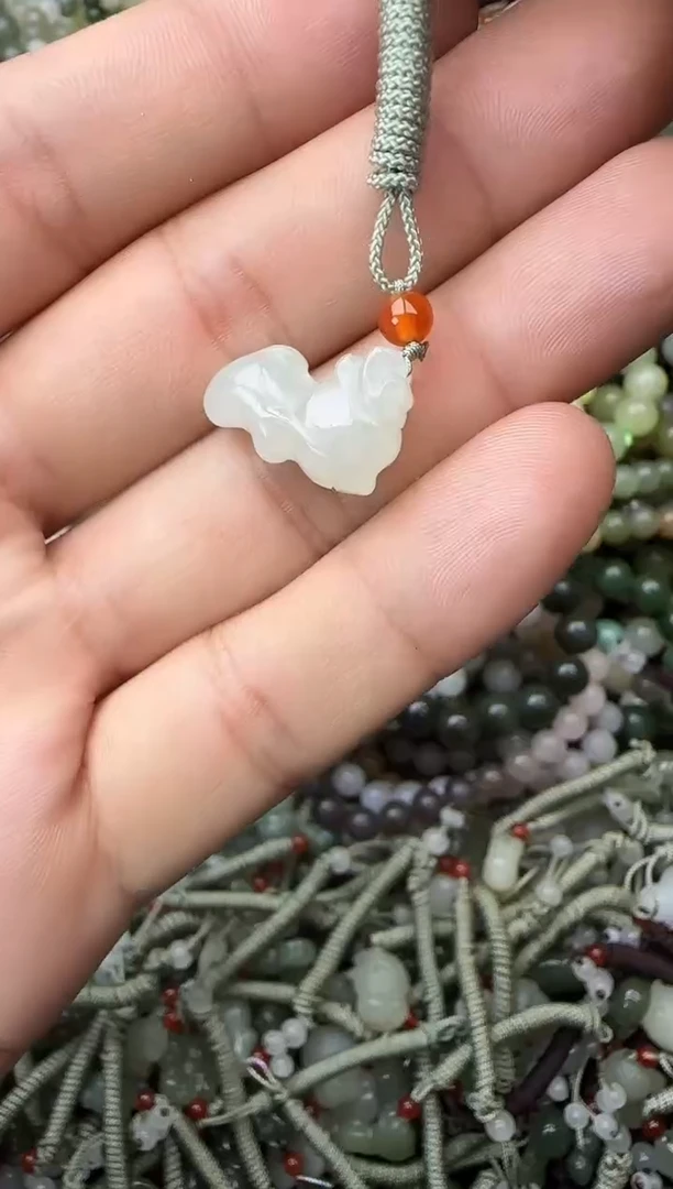 颈饰未镶嵌和田玉拍一发一