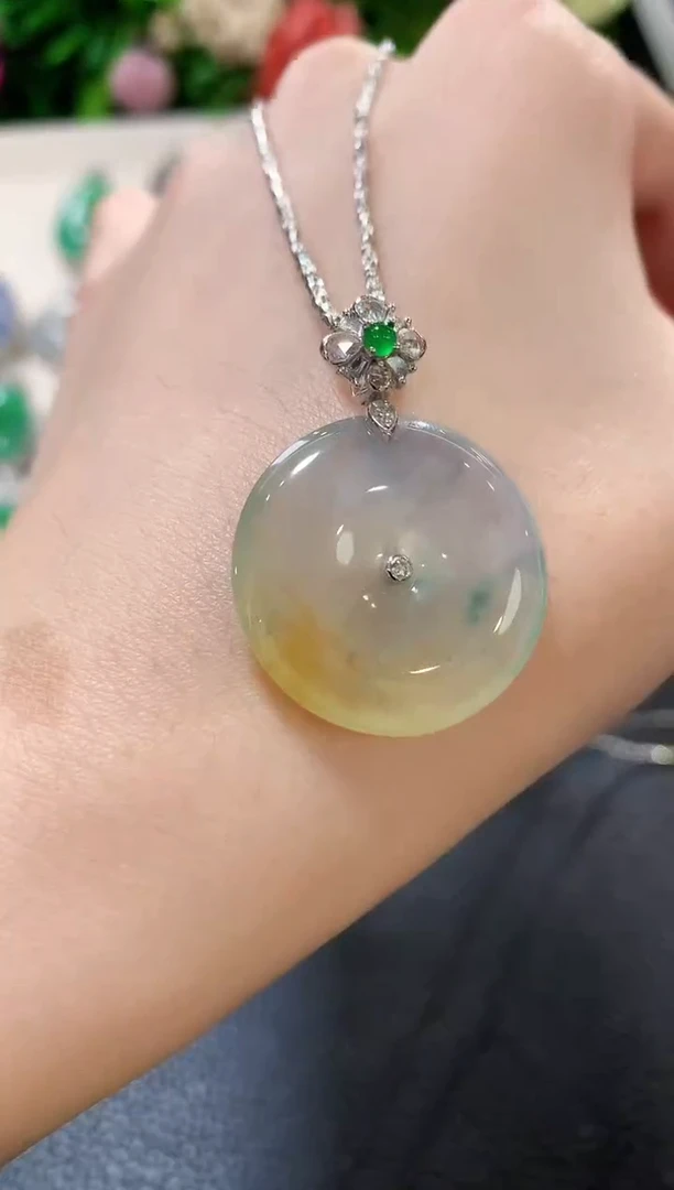 吊坠(不含链)18K金镶嵌翡翠a104