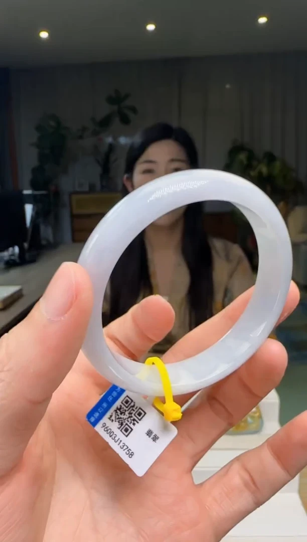 【闪购商品】翡翠未镶嵌手镯DY@@960Q3J13758