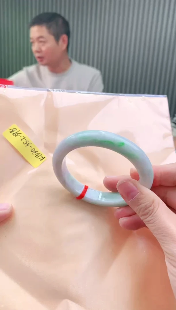 未镶嵌手镯翡翠55