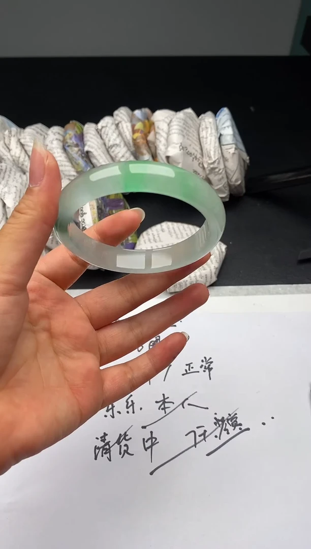 扶摇珠宝女款时尚美人镯184