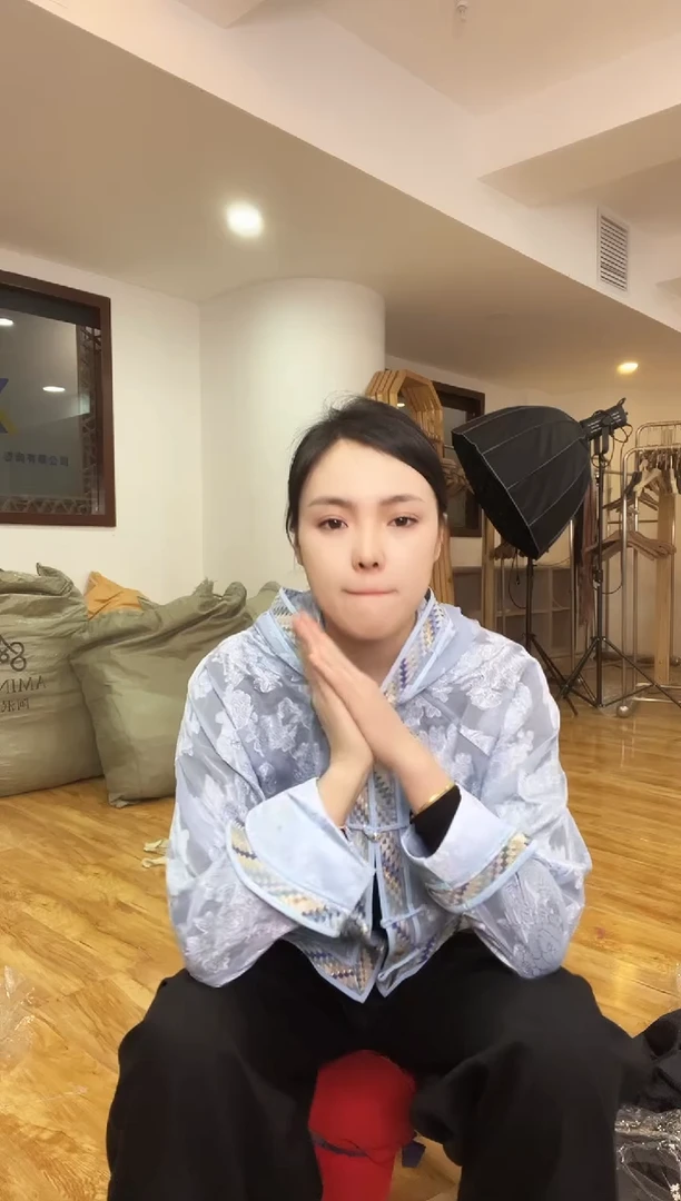 L码        135斤   防晒